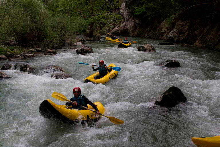 Descenso en canoas en Cantabria